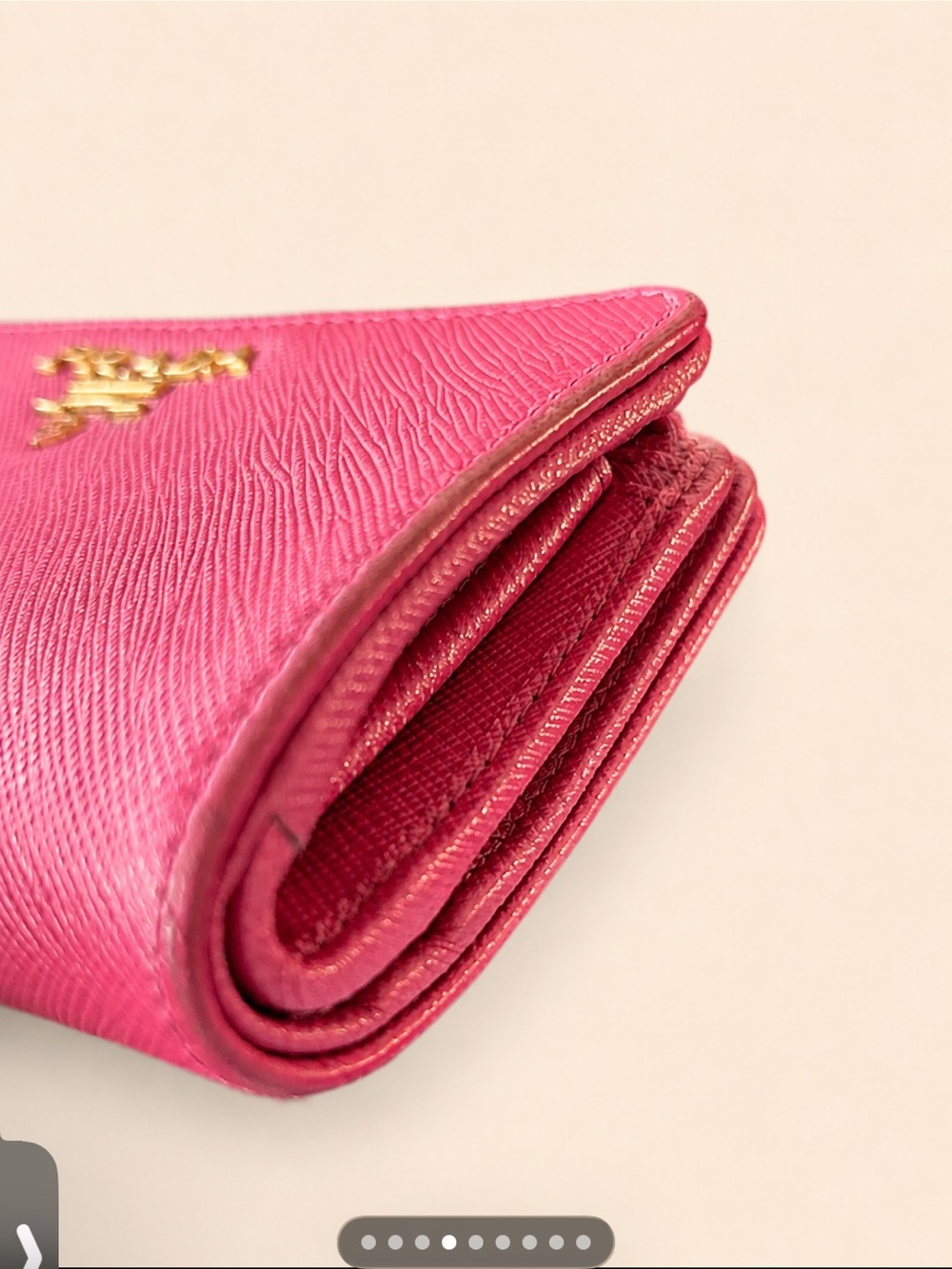Prada Pink Saffiano Leather medium size Zip Wallet with Gold Logo - Picture 3 of 10